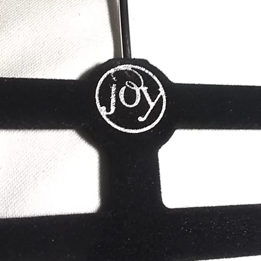 12-tie flocked hanger